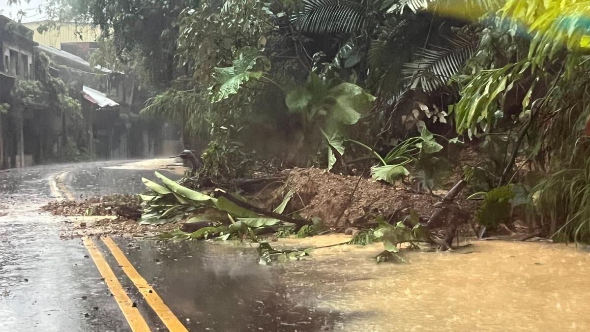 大雨炸苗栗!鍾東錦宣布「相關局處長銷假」:不讓民眾泡水久等