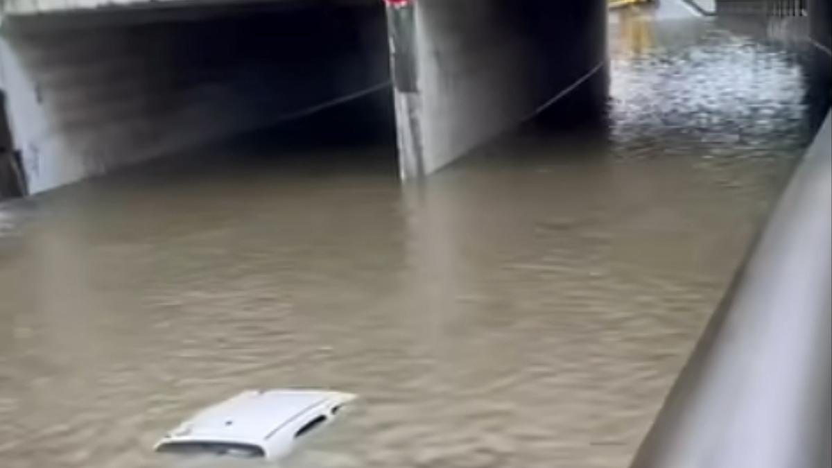 苗栗淹水!新東大橋地下道「車滅頂」 居民喊:過不去市區