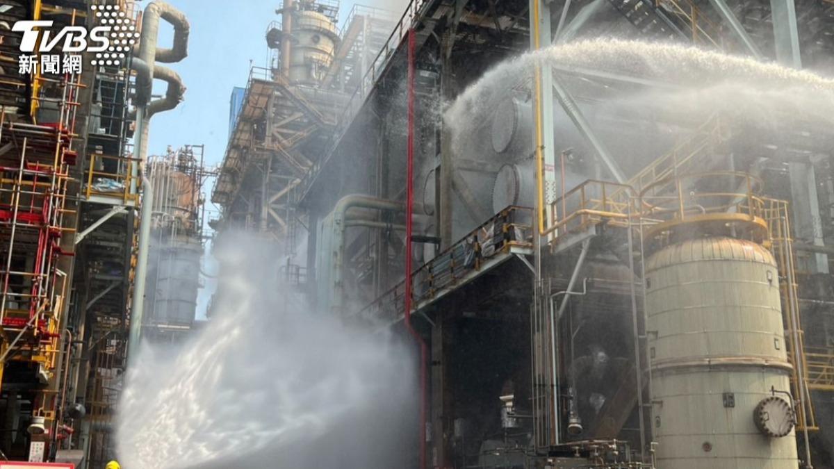 大林煉油廠「重油洩漏」起火今晨撲滅 中油:汽柴油供應不影響