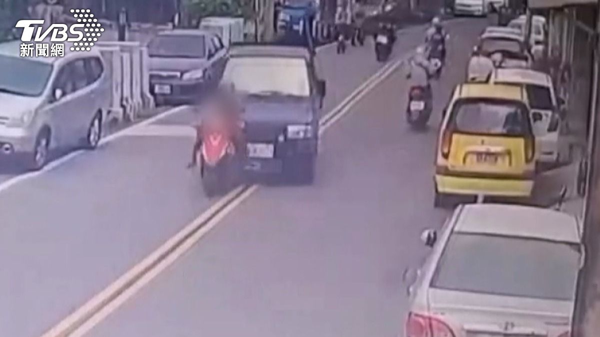 鹿港毒駕撞死人！貨車闖紅燈拒檢狂逃　婦遭撞倒「慘遭輾壓」不治