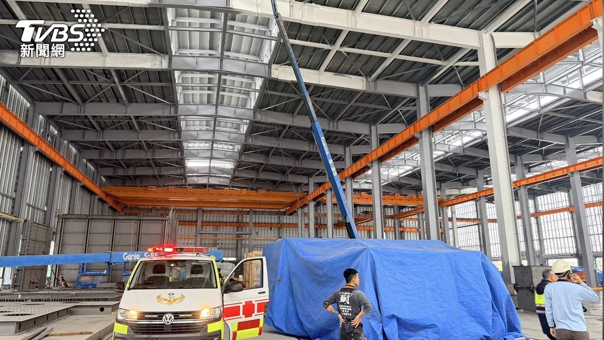 連假趕工悲劇!南科工人「10米高空墜落」慘死 同事目擊崩潰
