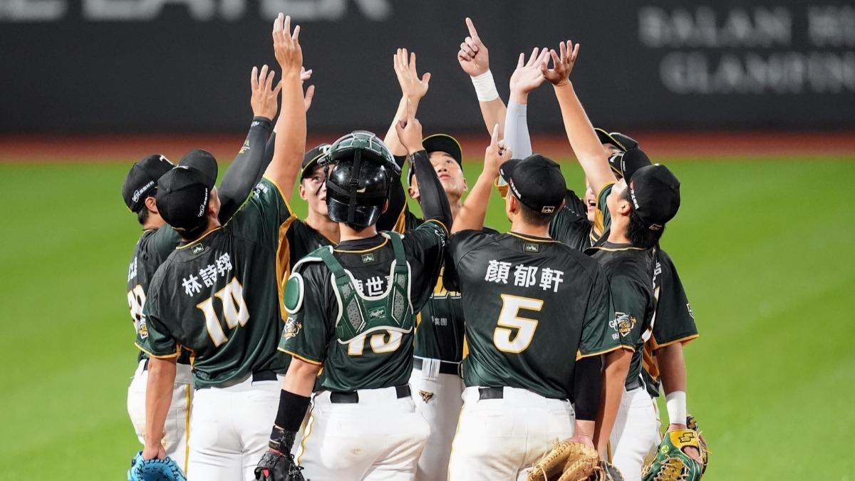 中職／王維中首戰前東家慘失6分！魔鷹致勝安建功　雄鷹6分差反撲味全