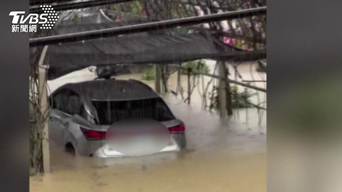 苗栗暴雨沙河溪潰堤!黃泥灌別墅「水深200cm」車剩車頂