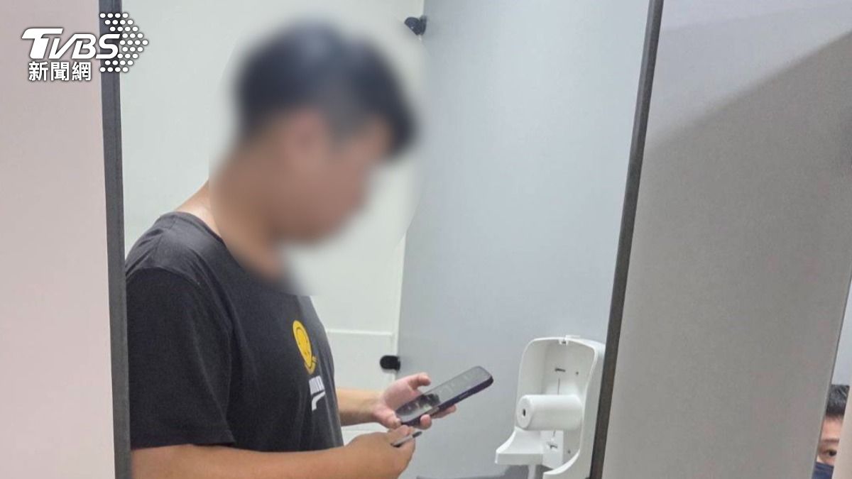 知名大賣場女廁驚見可疑孔洞!她拿衛生紙秒堵 警到場曝真相