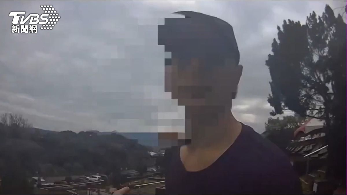 淡水公墓警匪追逐!違規拒檢棄車落跑 遭警制伏辯:剛喝完怕被抓