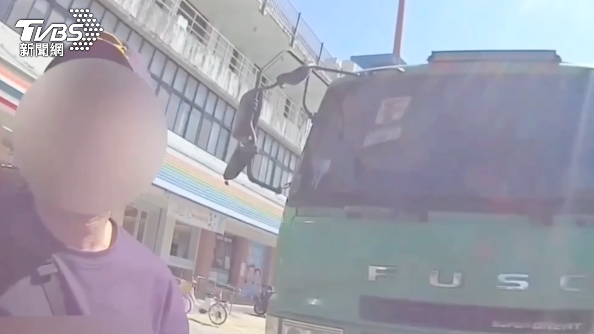 大貨車紅線違停!北市男緊張狂求饒 一查竟是通緝犯