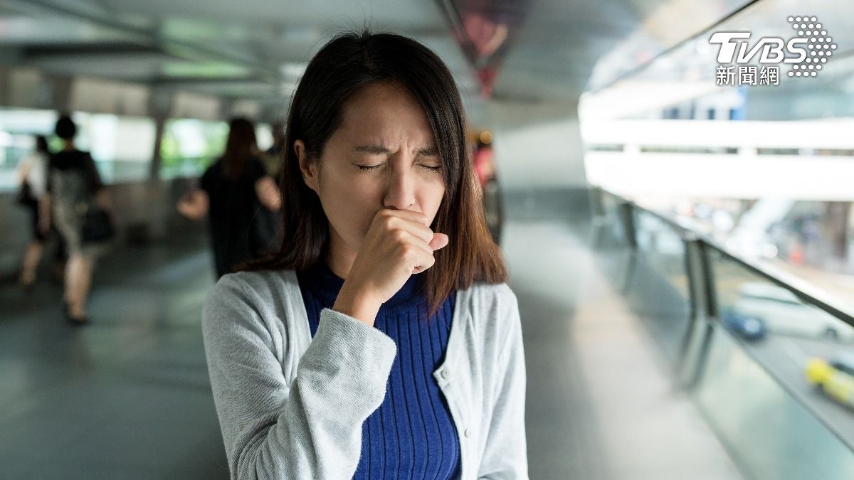 久咳不癒恐是氣喘!醫揭4大隱藏病因 超過「這期限」別再拖