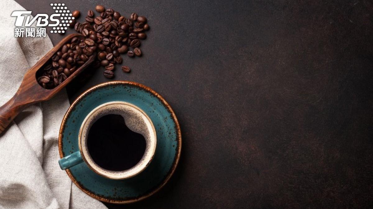 天天喝黑咖啡不喝水?營養師示警:過量傷腎「結石風險增」