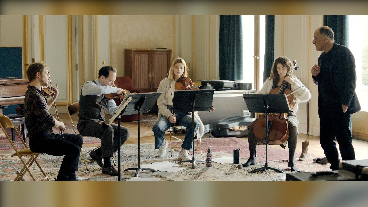 12億名琴齊聚!法國喜劇《音樂家四重奏》開場噴4.2億 4把傳奇名琴降臨