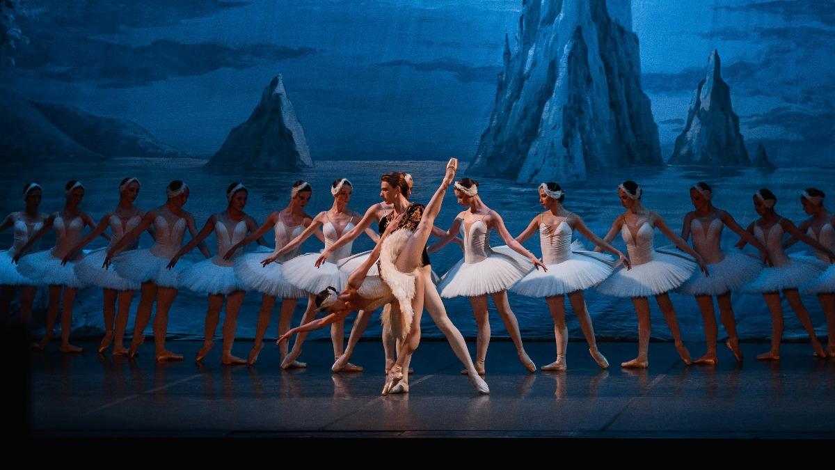 挑戰32圈揮鞭轉極限!基輔芭蕾舞團8/21登台 獻上古典芭蕾巔峰之作《天鵝湖》