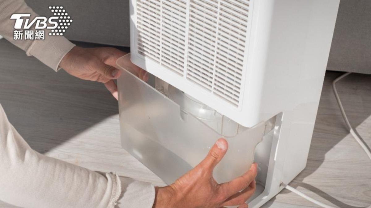 除濕機自燃「和水箱無關」!消防粉專曝3注意事項 日常就要做