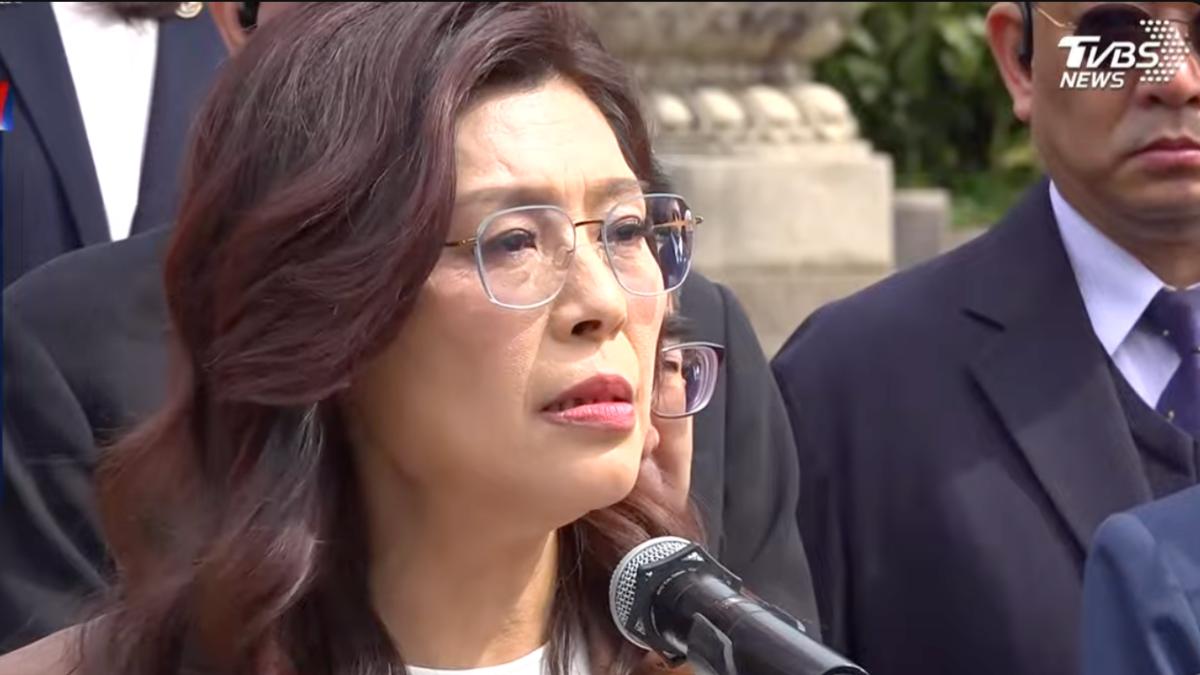 快訊/談孫中山逝世「日本不許台灣人哀悼」 鄭麗文激動哽咽