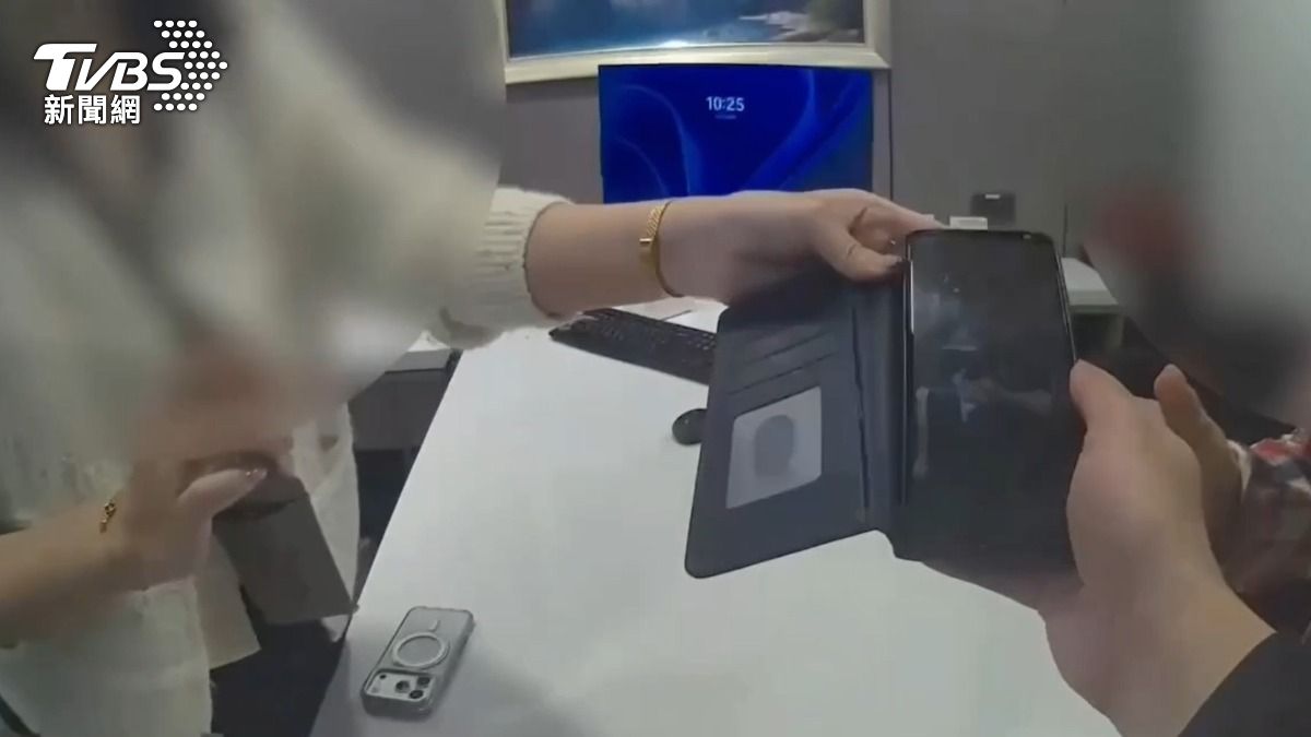 阿嬤險遭假警詐騙!員警一看手機傻了「這是我同學」巧合破局