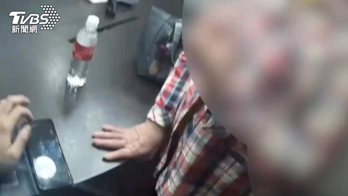 詐團盜員警照片騙婦「查資產」 警一看驚:這我同學