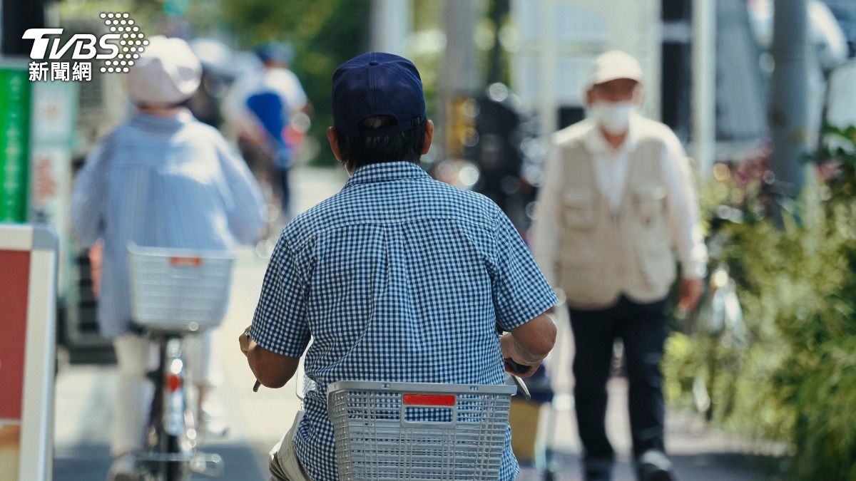 Taiwan cancer costs rise 5% as aging drives demand