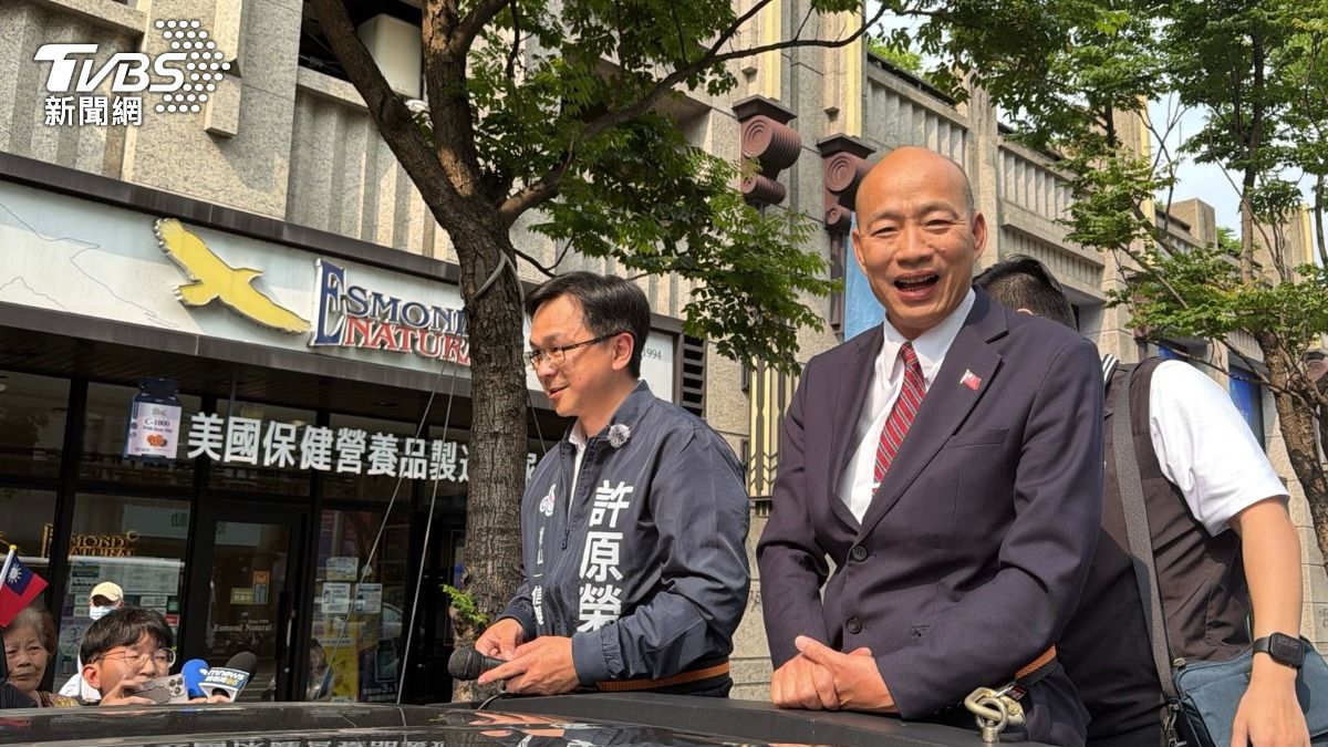 韓國瑜來了!陪許原榮車掃 虧他「進洞房第一次有些害羞」