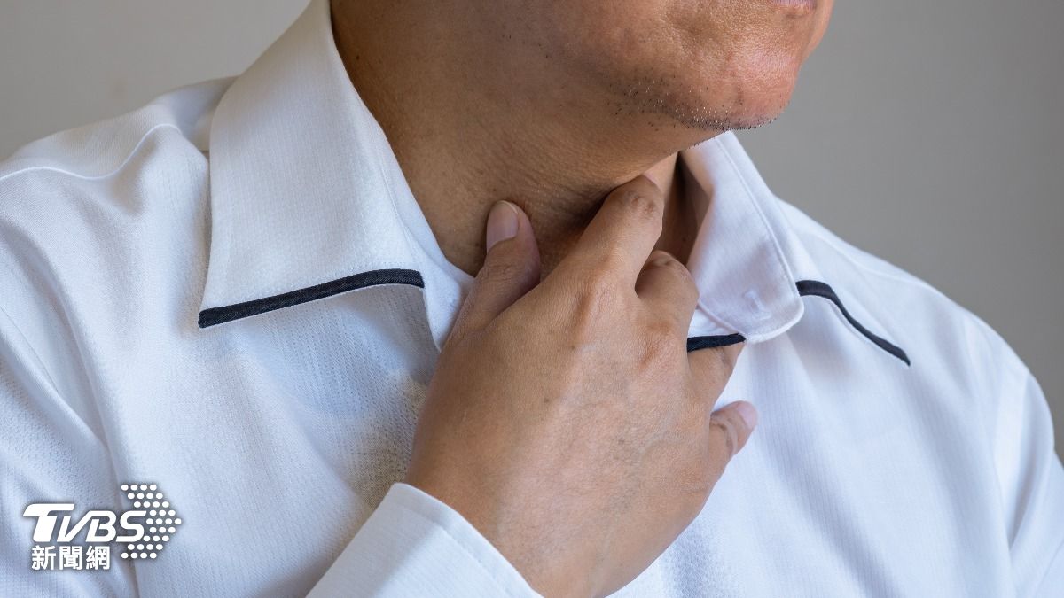 食道癌一發現就末期?醫曝「吞嚥卡卡」是警訊:超過2週快就醫