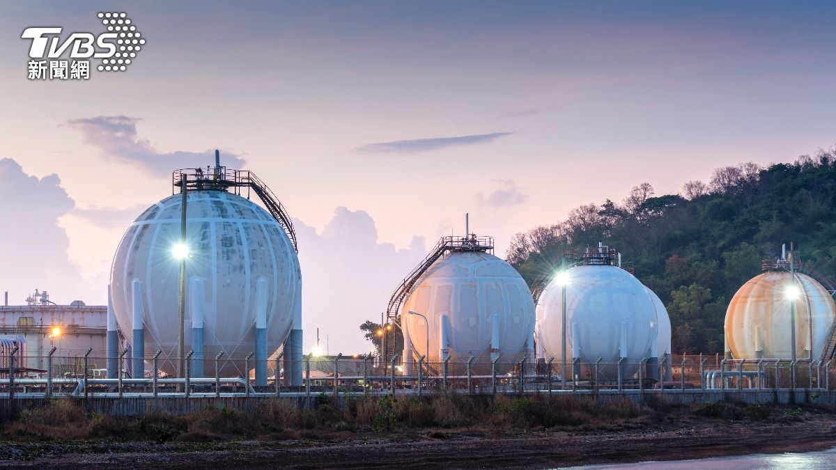 Taiwan’s chip sector calls for strategic helium stockpiles