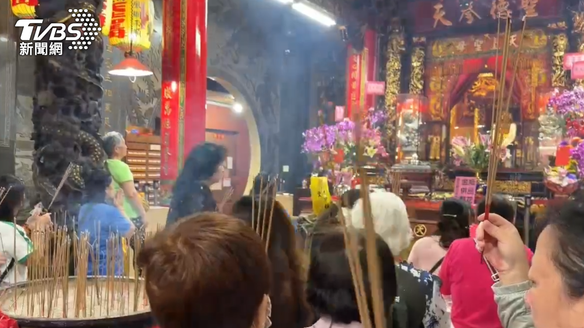 粉紅超跑出發!白沙屯媽祖徒步進香倒數3天啟程 今晚放頭旗