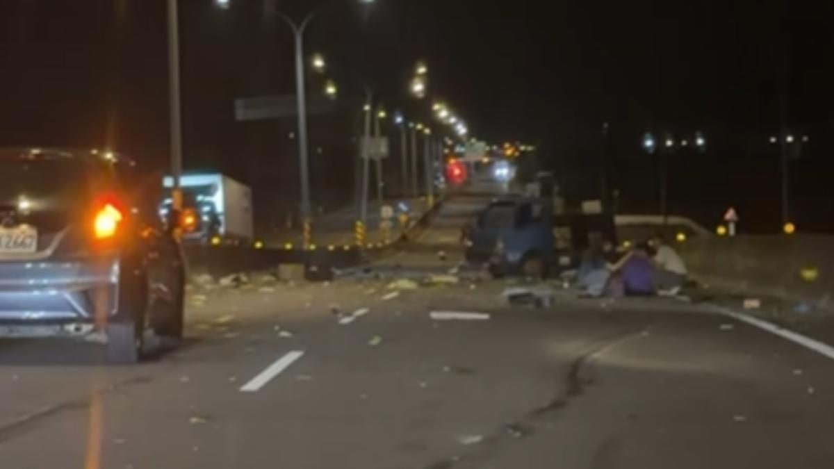 知本陸橋半夜巨響!貨車遭撞爛噴飛 BMW男秒逃:回家喝酒壓驚