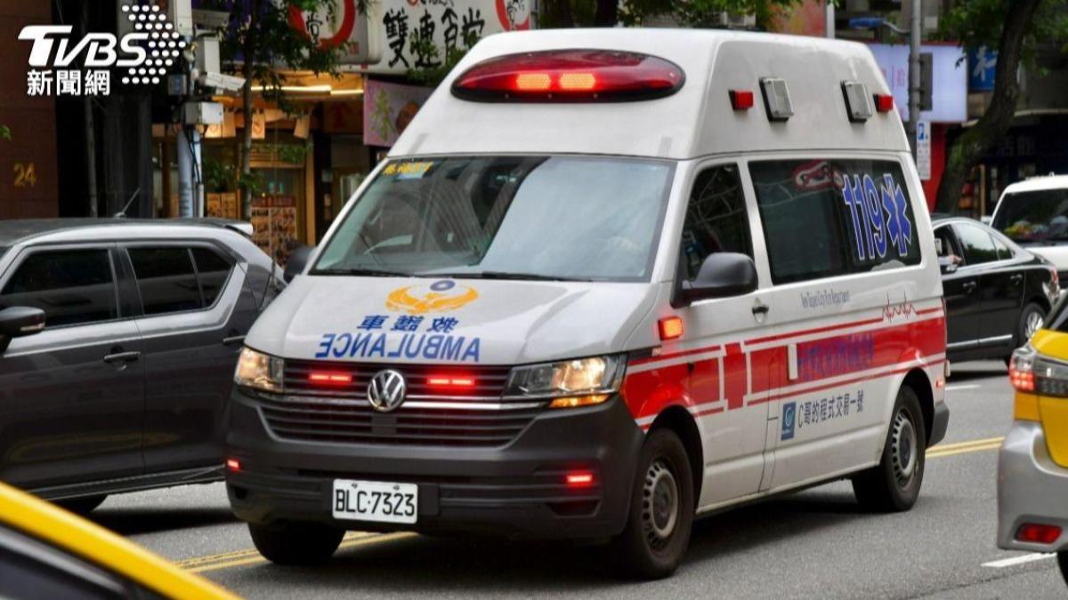 快訊/板橋中年男「脖子多處刀傷」昏迷 緊急送醫搶救中