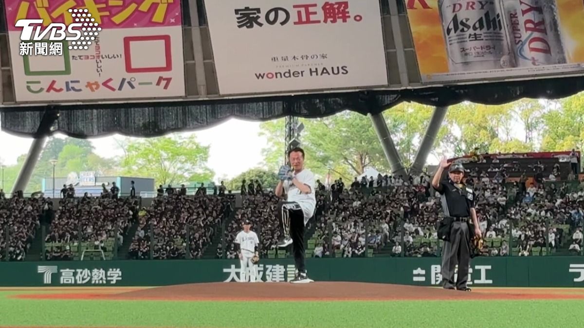 嘉義優鮮進軍日本!翁章梁西武巨蛋開球 金鑽鳳梨攻入東北市場