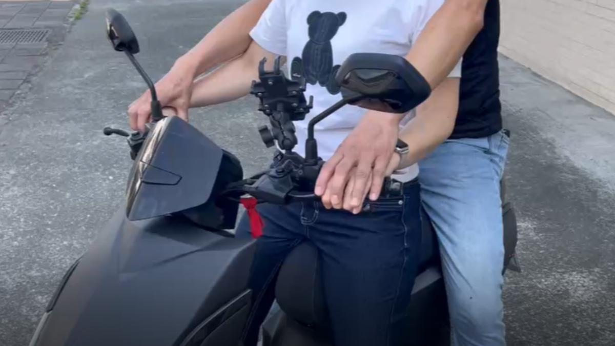 影音/駕訓班男教練遭控「從後環抱」握手教騎車 女學員嚇傻提告