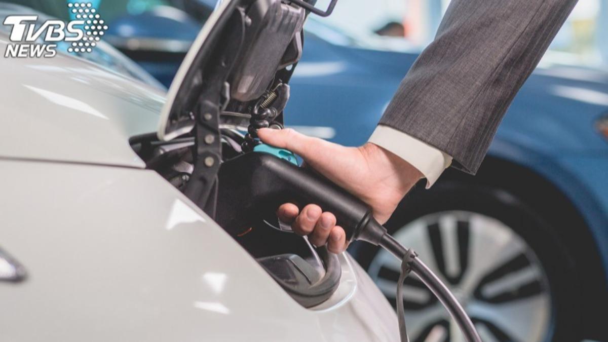 廢鋰電池海嘯來襲 估2035年暴增至3萬公噸