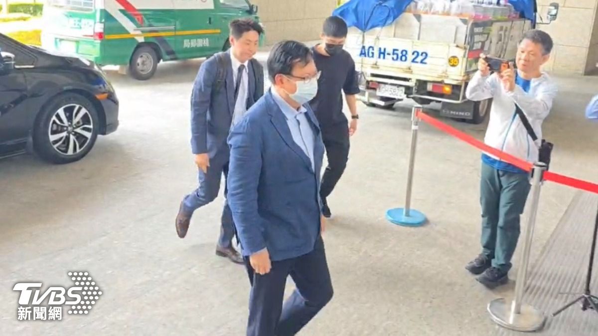 鄭文燦案污點證人曝被官員瞪 稱「壓力大」:家附近有不明人士