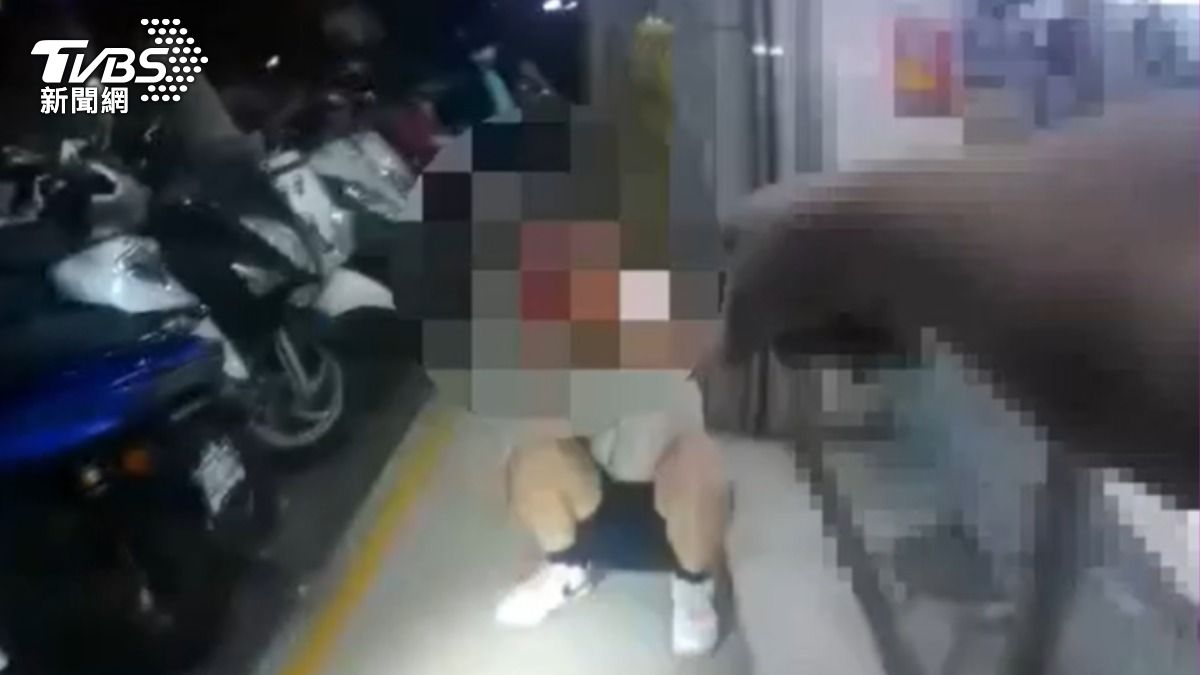 身體狂抖!三重20歲男街頭吸喪屍菸彈 蹲超商外一臉呆滯