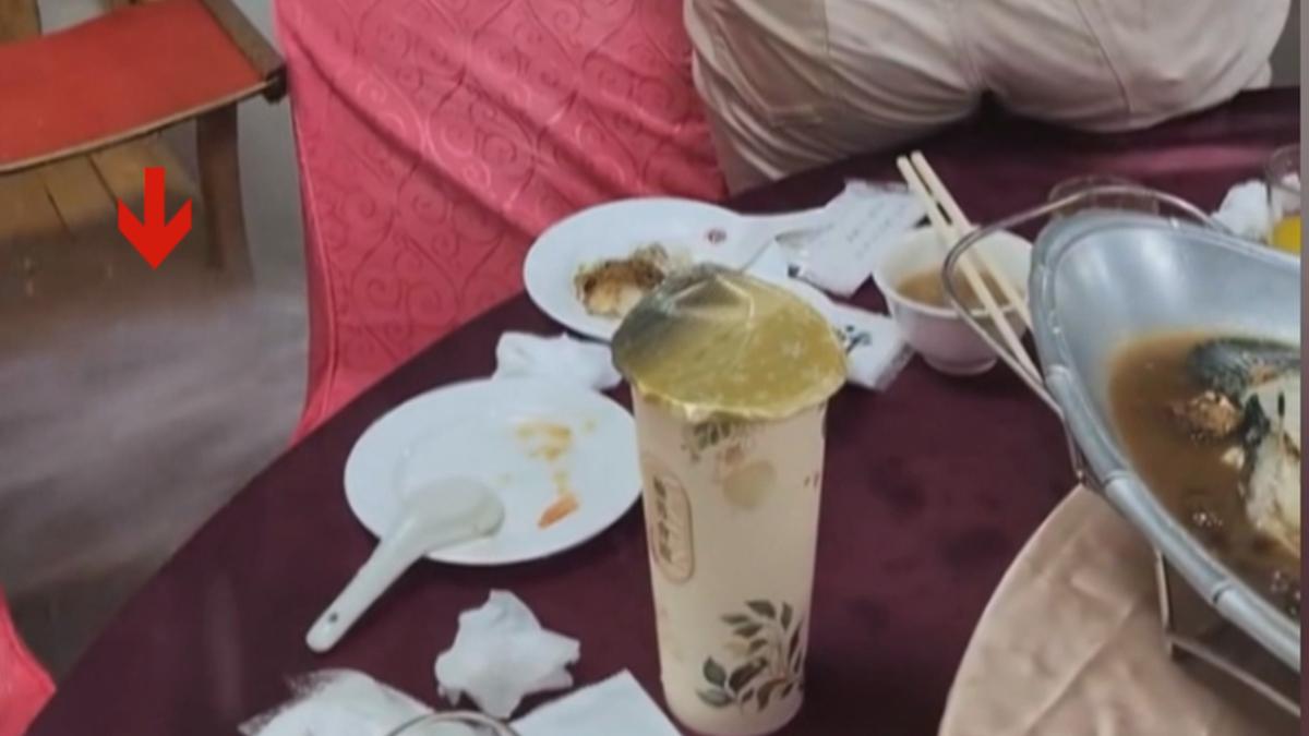 多五桌「擠爆了」!阿隆師母親節大宴 撞破水管秒變噴水席