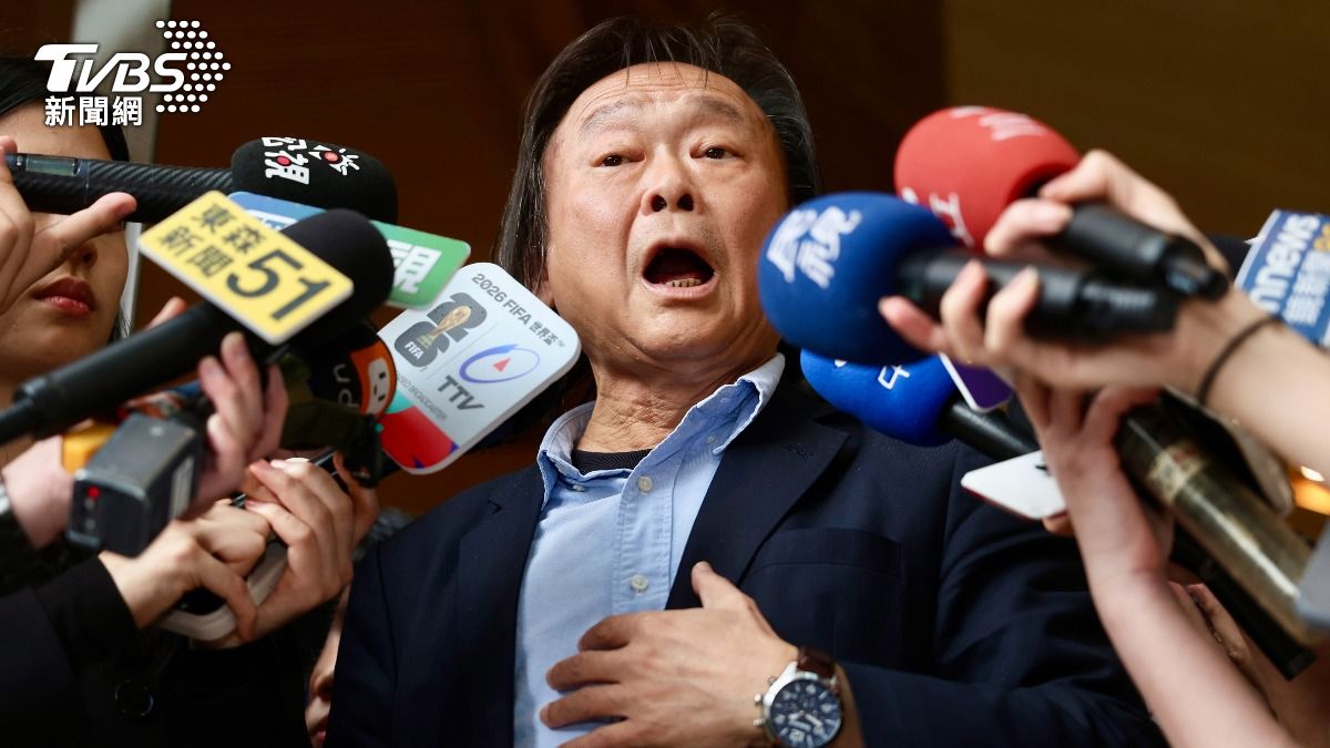 大讚沈伯洋+徐國勇強上加強 王世堅:一定能過關斬「蔣」