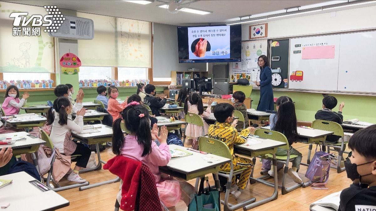 熊孩子擾上課 恐龍家長惡意投訴 韓7成師控教權續惡化