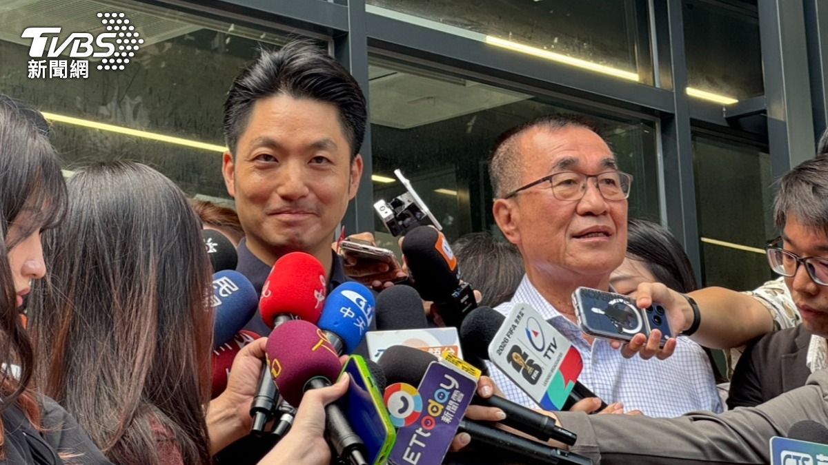 綠出招「推銷沈伯洋大法」捷運丟姓名貼 蔣萬安:不要亂丟垃圾