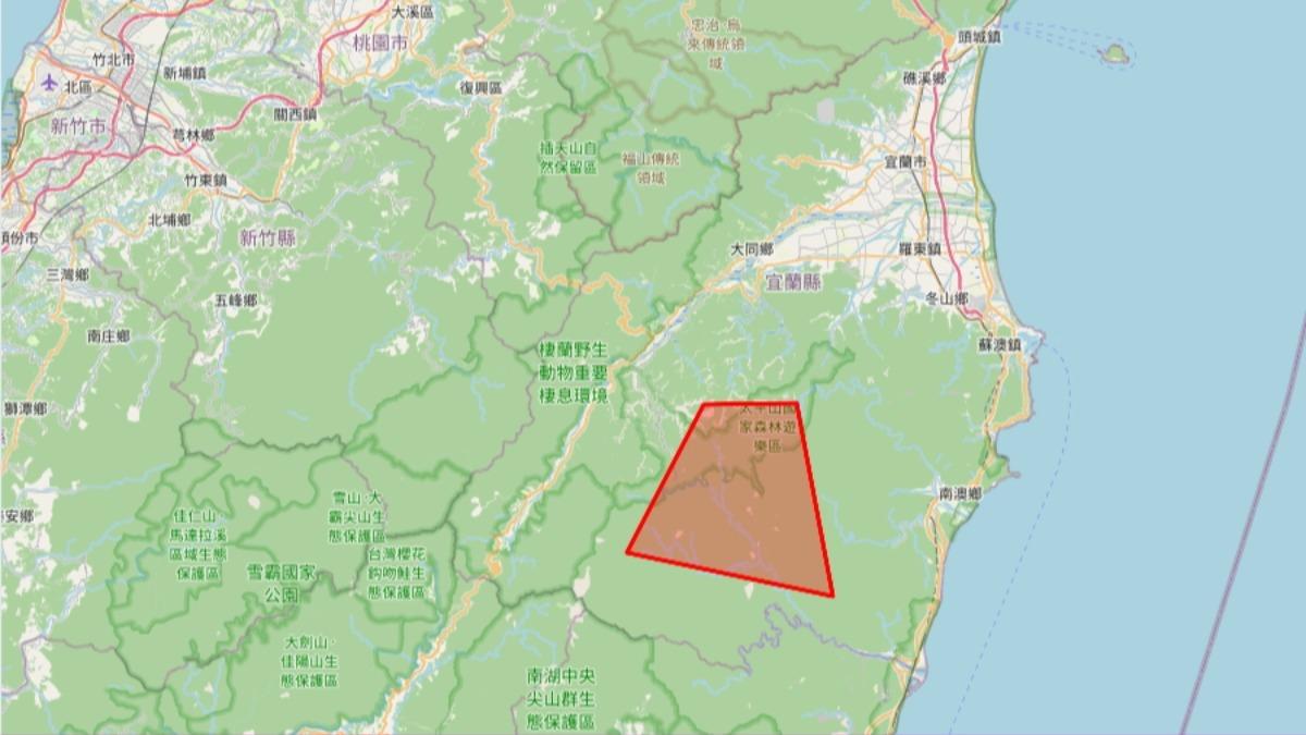 天氣/連江、宜蘭大雷雨狂炸一小時!注意9級強風雷擊
