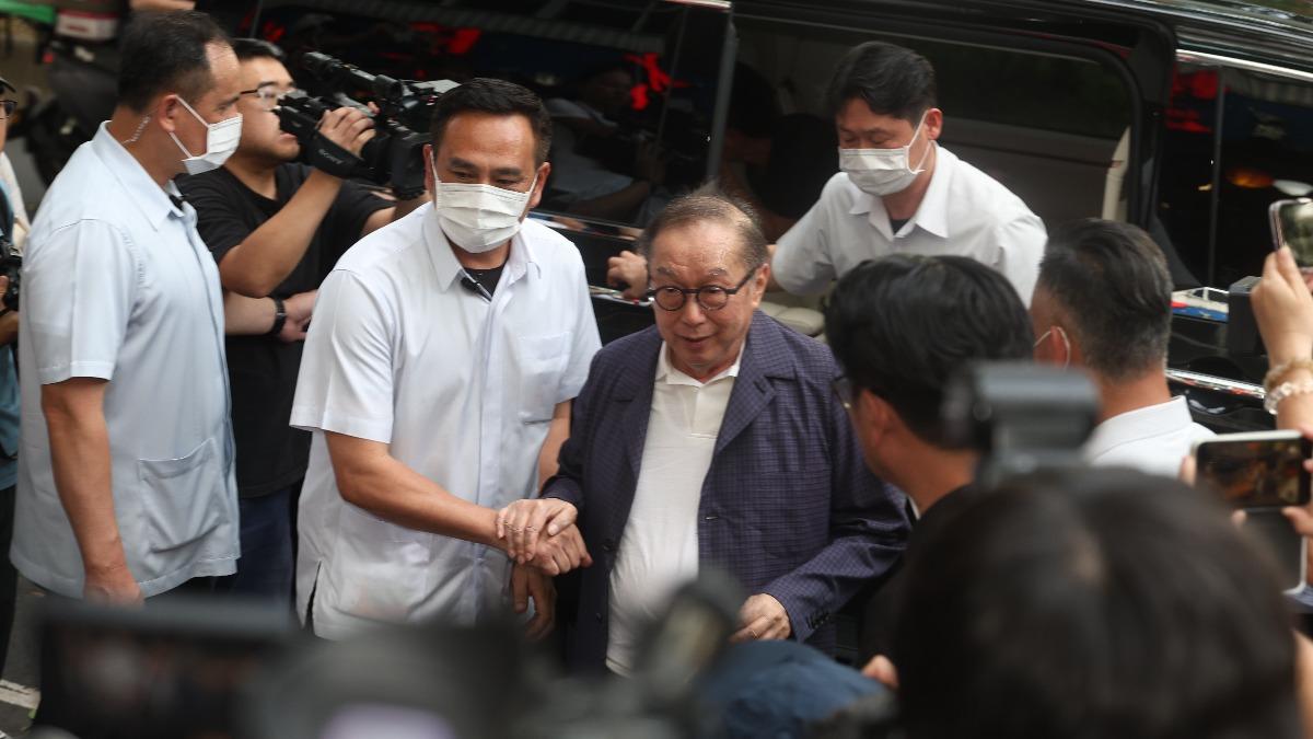 兆元宴登場!黃仁勳宴請供應鏈 台積電、鴻海、緯創董座都到了
