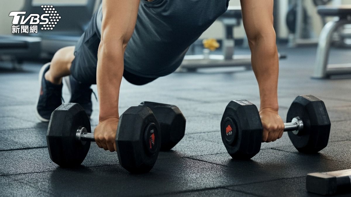 運動越練越傷身!醫揭「熱應激」危機 5種習慣恐急性腎衰竭