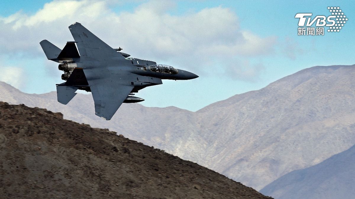 美F-15戰機「在伊朗被擊落」!元凶製肩射式飛彈可能來自中國