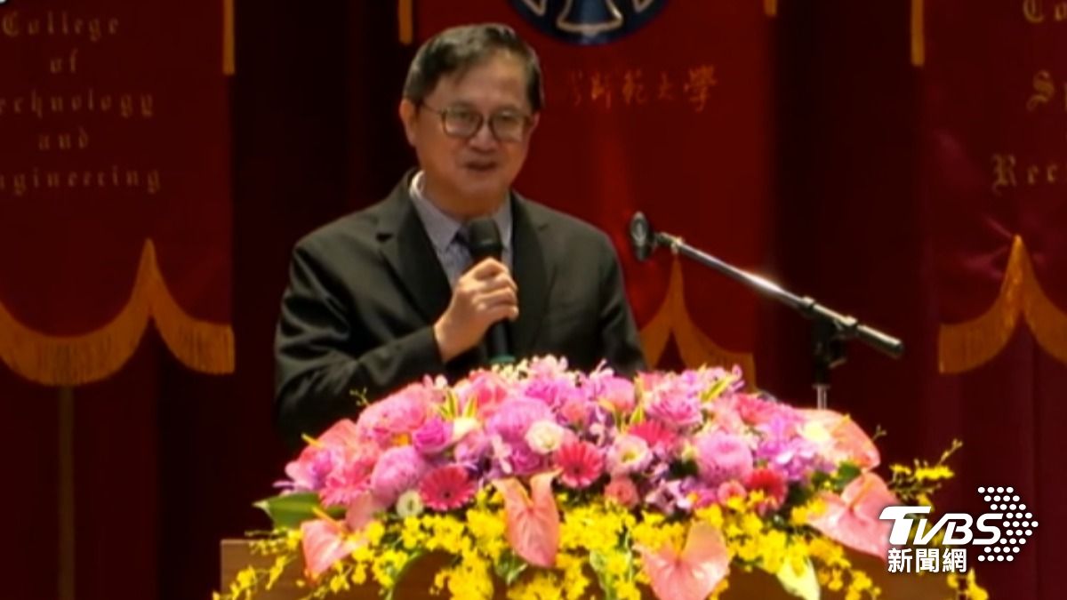 影音/黃仁勳也不知道考題! 童子賢台師大畢典勉勵學子:AI時代考題自定義