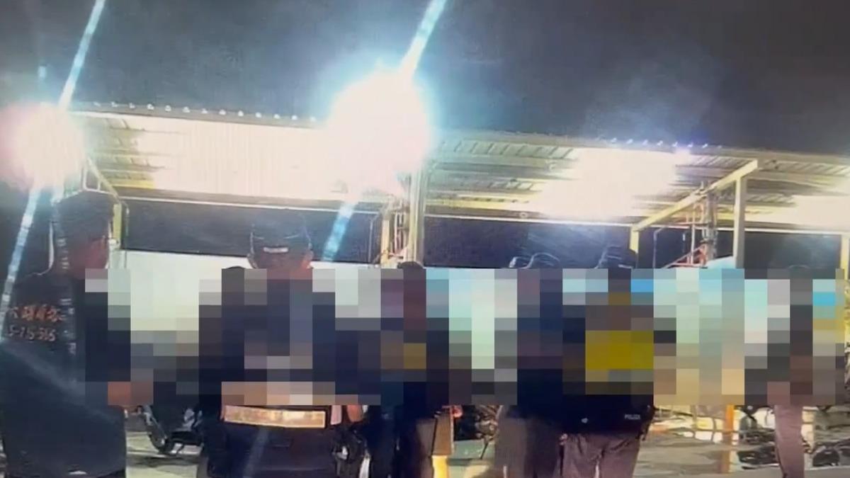 為女友出頭!金門洗車場深夜全武行 烙5人持棍圍毆見警縮了