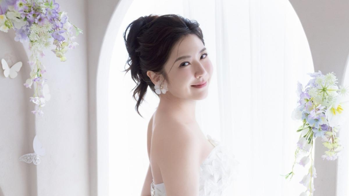 美女主播暫別半年「宣布回歸」! 狂瘦15公斤穿回少女裝