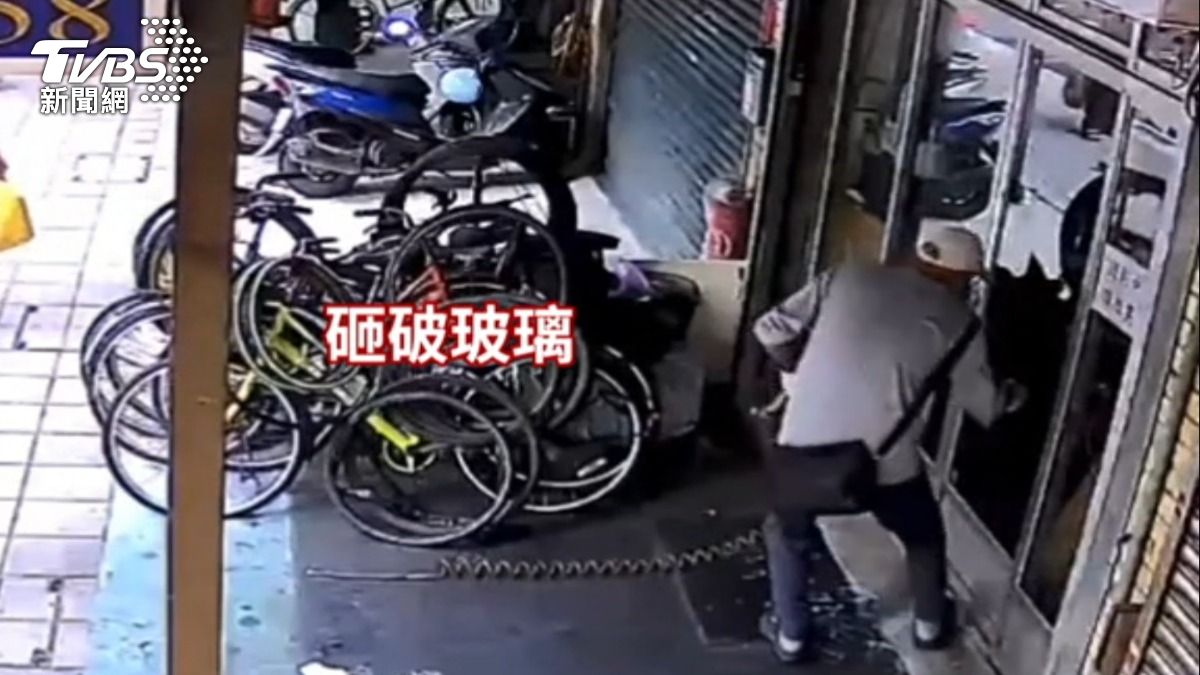 獨/板橋林家後代旁系鬧祖產!70歲翁「連砸腳踏車行5次」無辜租客遭殃