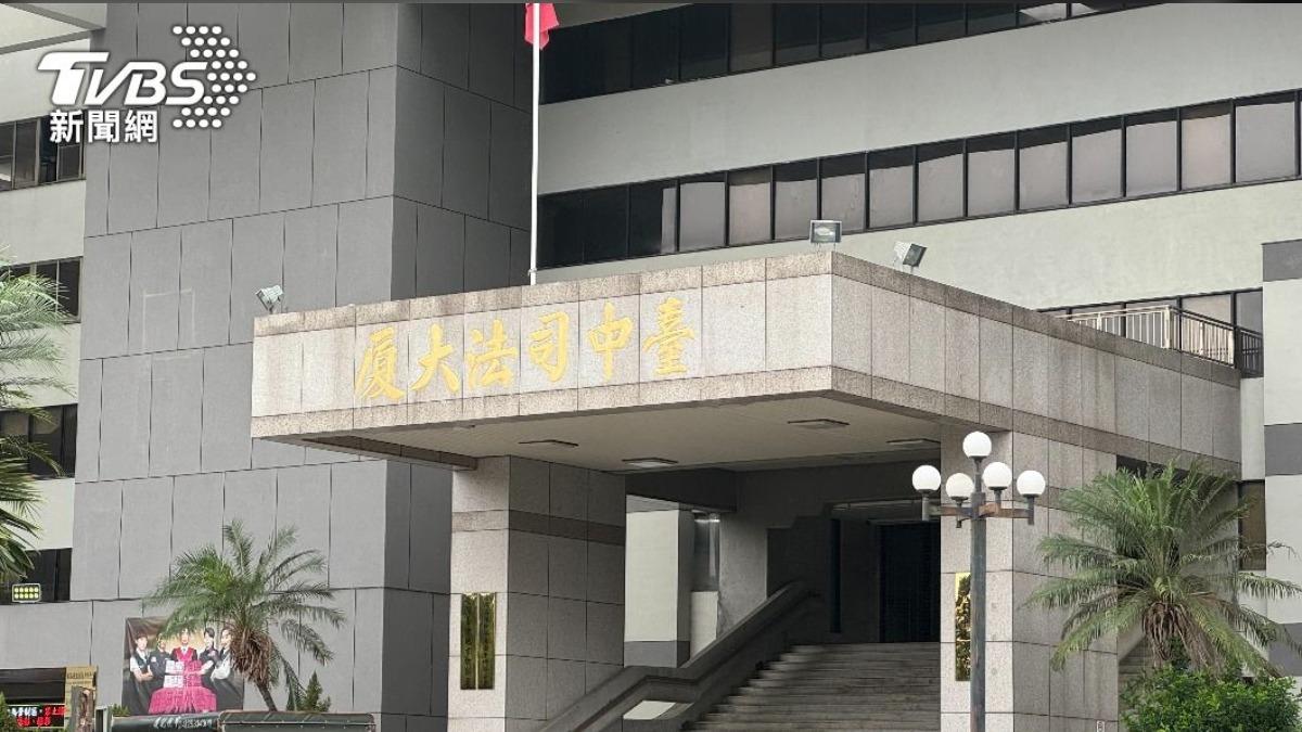 補教狼師誘騙女學生「體驗豐胸」卻趁機偷拍 判賠50萬元