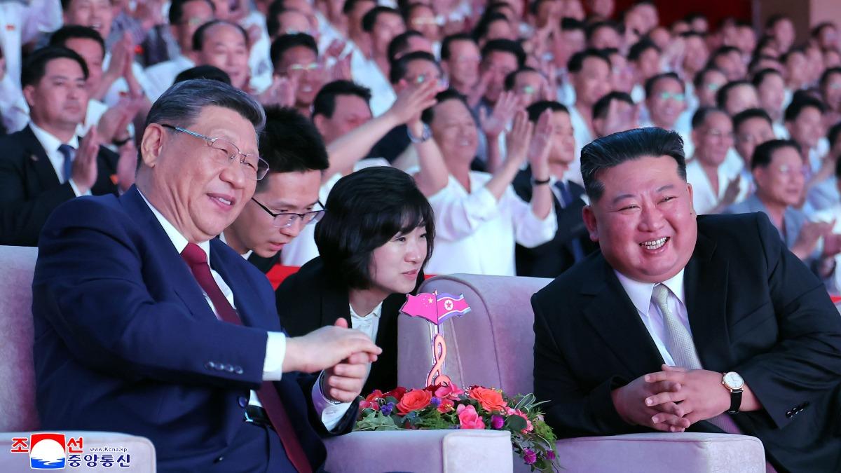 北韓官媒曝光習近平戴老花眼鏡 遭陸官方媒體刪掉