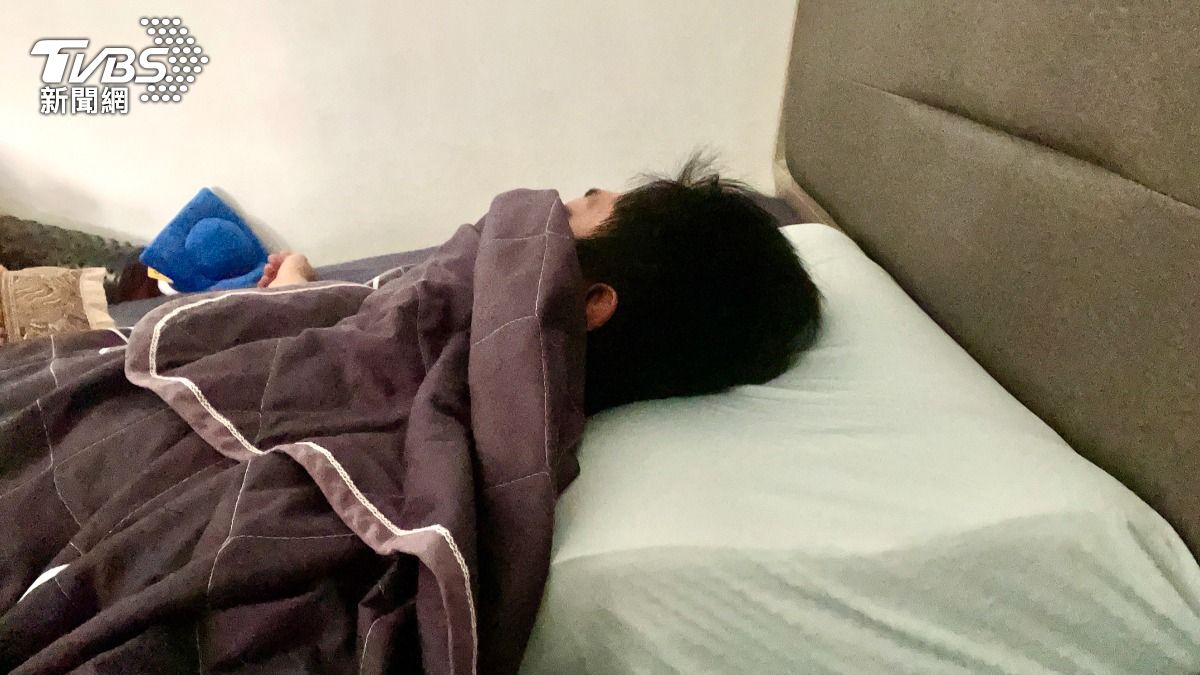 睡不好不只壓力大!醫揭睡眠環境「五大關鍵」 影響大腦健康!
