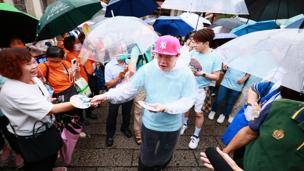 康康《綜藝一級棒》宣布再續約 羨慕何篤霖「節目做24年」