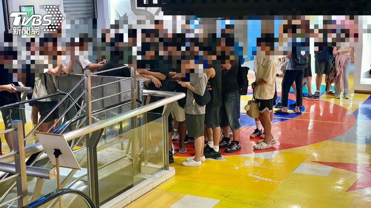 戰鬥陀螺夯爆!新款「CX-18」發售即秒殺 玩家奔跑瘋搶