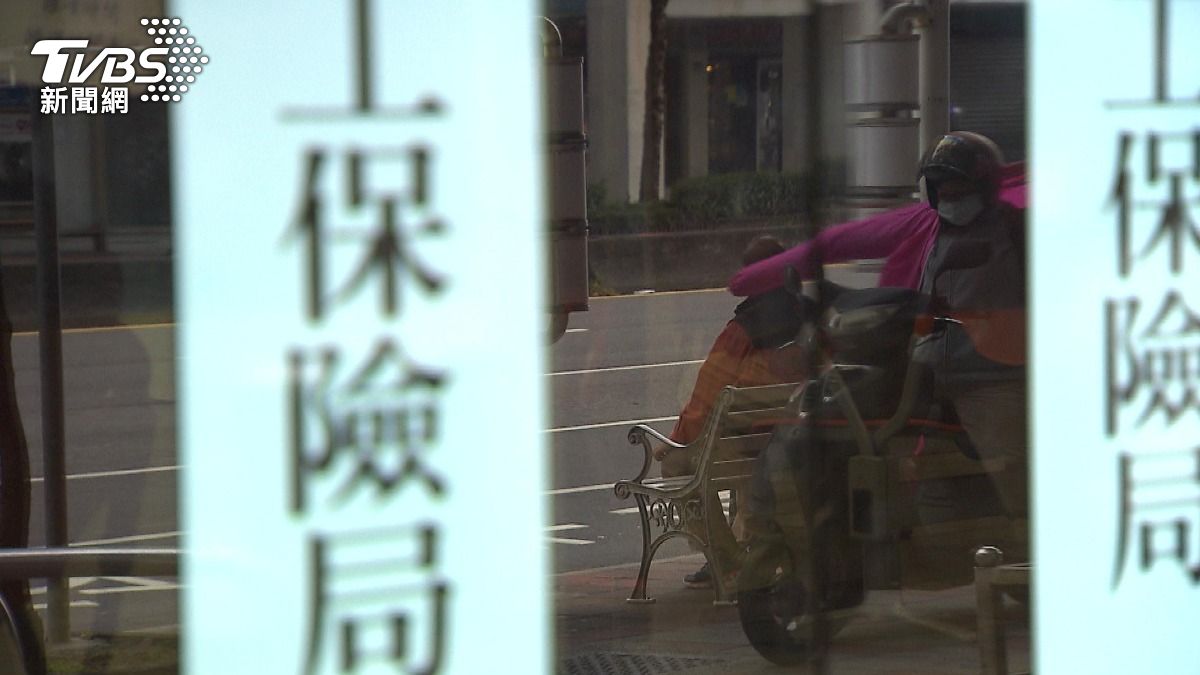 基本工資狂漲47%!勞保最高級距「原地踏步」高薪族嘆無感