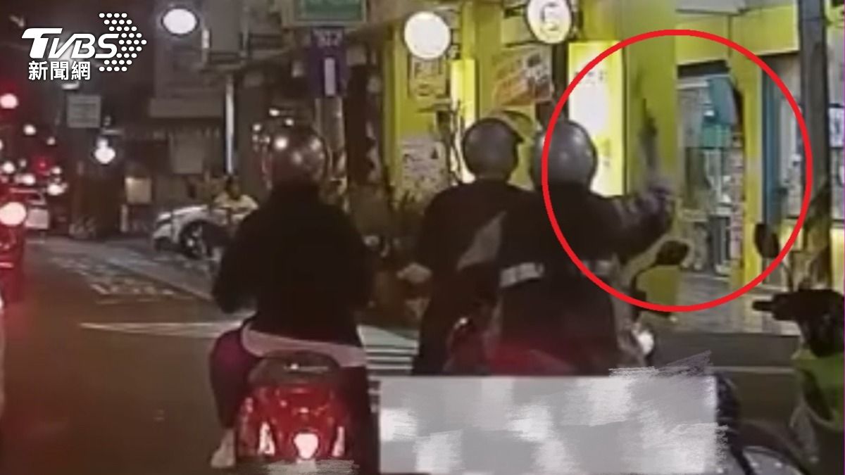 帶多把鐵鎚趴趴走!台中婦驚傳隨機砸人 騎士嚇瘋:遇到瘋子
