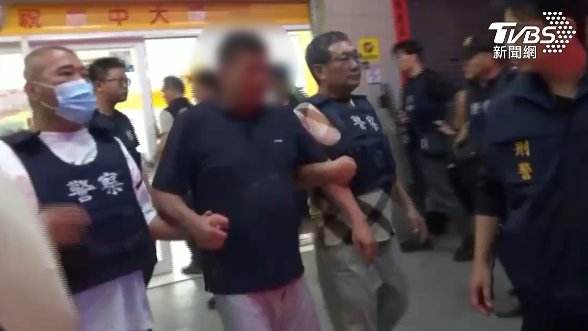對峙2小時!嫌犯來頭不小 與「雨刷」十指相扣落網